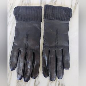Ciré Elegant Black Leather Gloves